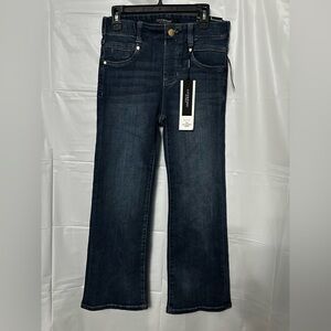 Liverpool “Gia Glider Crop” Petite size 2/26 NWT